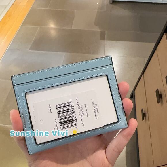 NWT Coach Slim Id Card Case Powder Blue CBL81 Shiny crinkle leather - Picture 2 of 5